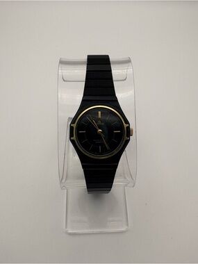 Vintage Lorus Women's Quartz V236-0170 Black Tone Watch Gold Tone Bezel